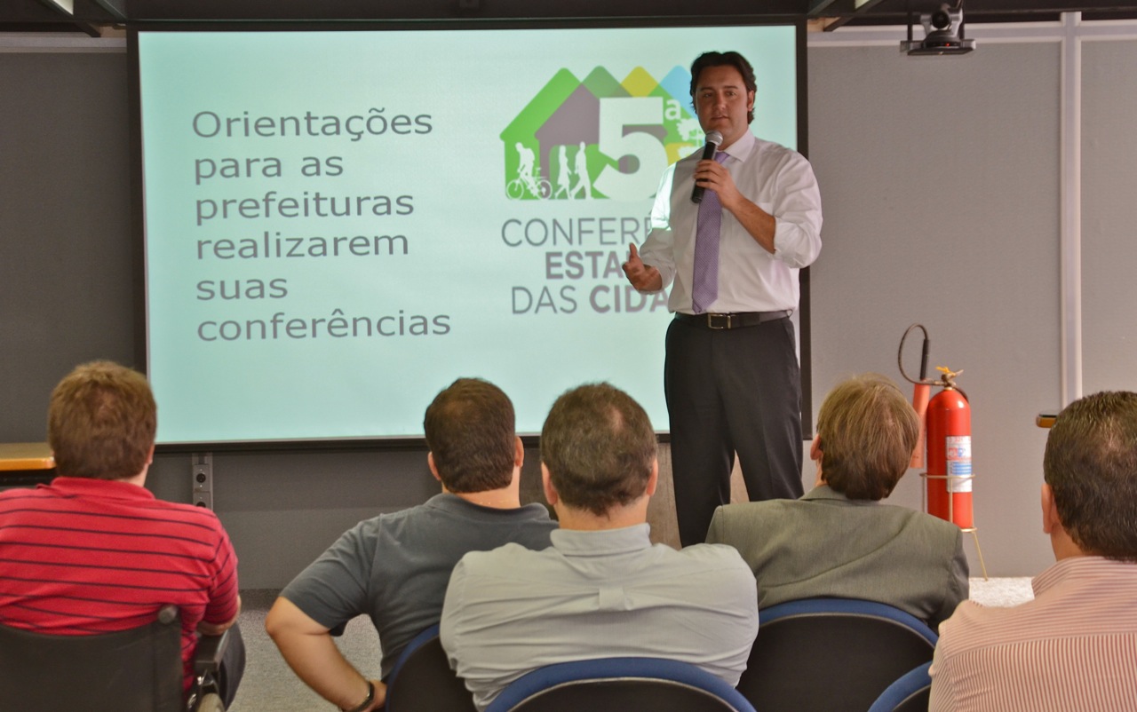 Presidentes de Associações dos Municípios se mobilizam com Ratinho Junior para a 5ª Conferência Estadual das Cidades, em agosto