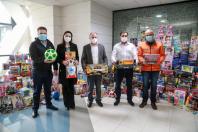 Ortega entrega brinquedos arrecadados para doação a crianças em situação de vulnerabilidade social