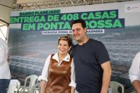 Ratinho Junior entrega 408 casas em Ponta Grossa