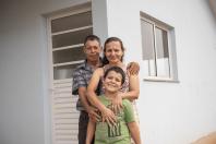 Famílias de Moreira Sales recebem as chaves da casa própria financiadas pelo Estado