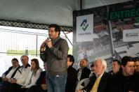 Estado entrega residencial com 128 apartamentos para atender famílias de Londrina 