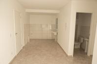 Estado entrega residencial com 128 apartamentos para atender famílias de Londrina 