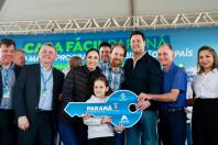  governador entrega residencial com 84 moradias em Paiçandu