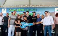  governador entrega residencial com 84 moradias em Paiçandu