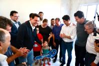  governador entrega residencial com 84 moradias em Paiçandu