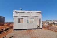 Primeira casa erguida pelo Estado está praticamente concluída em Rio Bonito do Iguaçu