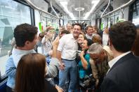 Primeiro na América do Sul: Bonde Urbano Digital começa a operar entre Pinhais e Piraquara