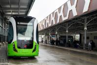 População se surpreende com tecnologia e aprova primeira viagem do Bonde Urbano Digital