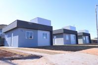 Apucarana, Assis Chateaubriand e Cambará: 199 famílias recebem as chaves da casa própria