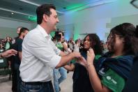 Ratinho Junior anuncia pacote de investimentos e uniformes para toda a rede estadual de educação