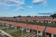 Governador entrega 220 casas em Ponta Grossa com investimento do Casa Fácil