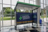 Estado conclui entrega de 1.200 abrigos de ponto de ônibus para 75 municípios do Paraná