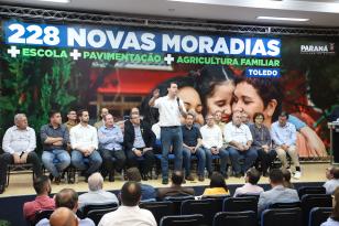 Governador libera subsídios para casas, retomada de Escola e Investimentos Sociais em Toledo