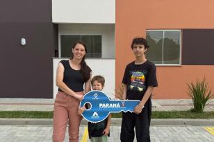 Com apoio do Casa Fácil Paraná, famílias de Araucária conquistam imóveis próprios 