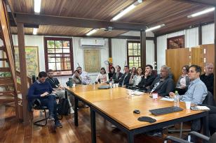 Estado e Prefeitura discutem cenários futuros para Curitiba e Região Metropolitana