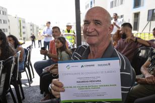 “Agora é meu”: idoso celebra primeira casa própria com ajuda do Programa Casa Fácil Paraná Terceira Idade