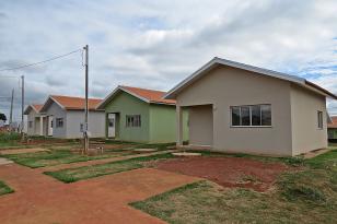 Lei de perdão de dívidas com a Cohapar já beneficiou mais de 1.200 famílias em todo o Estado