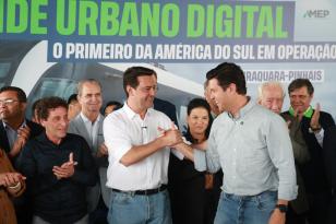 Primeiro na América do Sul: Bonde Urbano Digital começa a operar entre Pinhais e Piraquara