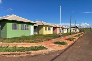 Recursos estaduais ajudam famílias de Jaguapitã na conquista da casa própria