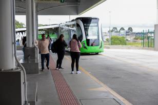 Bonde Urbano Digital inicia operação completa e empolga passageiros da RMC