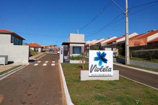 Com subsídios do Estado, 300 casas são entregues a famílias de Ponta Grossa