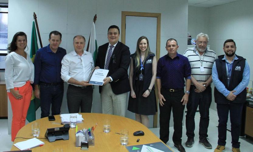 Inédito em gestão pública, o Plano de Integridade da SEDU e Compliance é entregue pela CGE