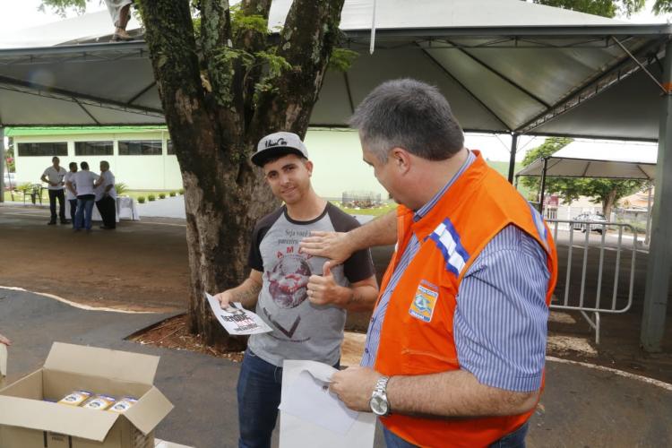 O Paraná está em guerra contra a dengue, afirma o governador