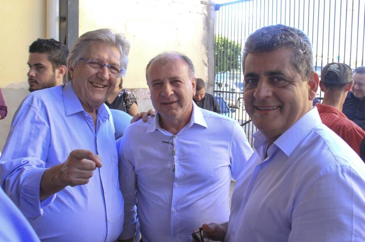 Entre asfalto, recape e urbanização foram feitos 105,15 km de obras em municípios da AMUSEP, disse Ortega em discurso em Atalaia