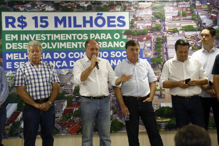 Umuarama recebe R$ 15 milhões para pavimentação e recape de vias