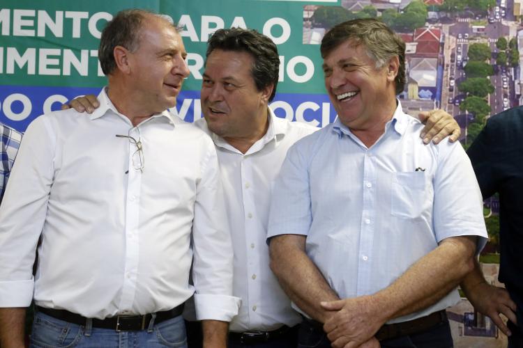 Umuarama recebe R$ 15 milhões para pavimentação e recape de vias