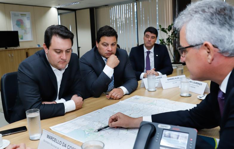 Aeroportos do Paraná vão receber investimento bilionário