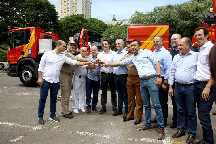 Governo destina mais de R$ 10 milhões para pavimentar Ruas e Avenidas em Maringá e Paiçandu