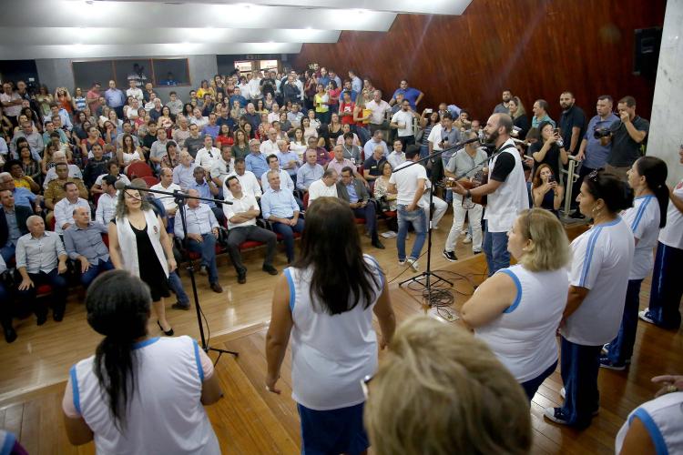 Governo destina mais de R$ 10 milhões para pavimentar Ruas e Avenidas em Maringá e Paiçandu