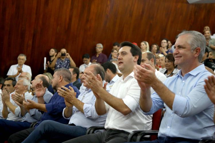 Governo destina mais de R$ 10 milhões para pavimentar Ruas e Avenidas em Maringá e Paiçandu