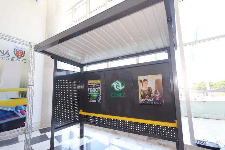 Grande Curitiba recebe 660 novos pontos de ônibus, numerados e georreferenciados pela SESP, que garantem maior segurança à vida das pessoas