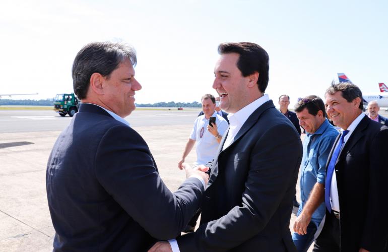 Modernização do aeroporto reforça vocação turística de Foz do Iguaçu