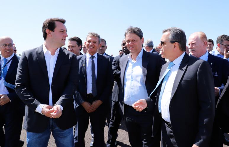 Modernização do aeroporto reforça vocação turística de Foz do Iguaçu