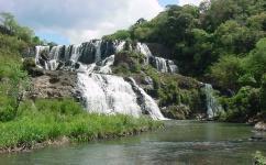 Asfalto, o caminho para atrair empresas e gerar postos de trabalho e qualidade de vida