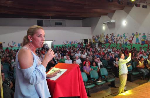 Ela ajuda a mudar a cultura de política pública em Juranda