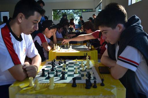 A qualificação dos servidores resulta em mais qualidade e maior produtividade ao Município