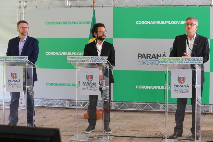 Governador anuncia pacote de R$ 1 bilhão para preservar empregos