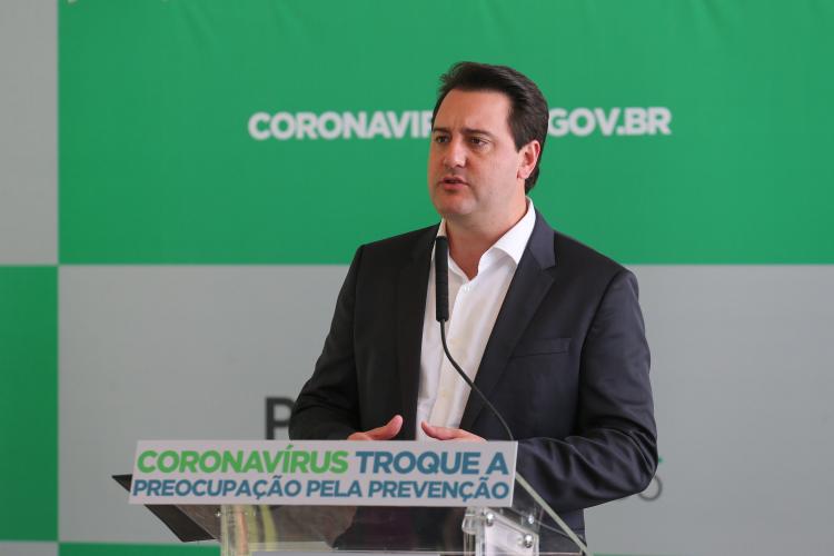 Governador anuncia pacote de R$ 1 bilhão para preservar empregos