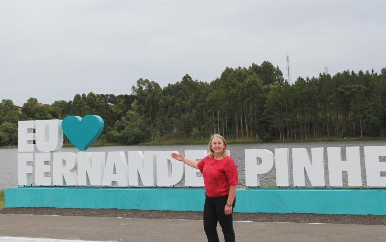 A prefeita que se doa em defesa da vida de seus cidadãos