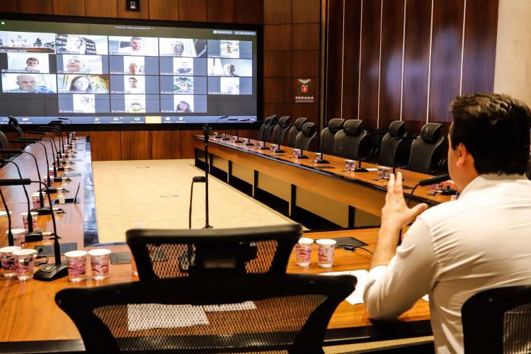 Governo reúne bancada federal e propõe reforço nas ações junto à União