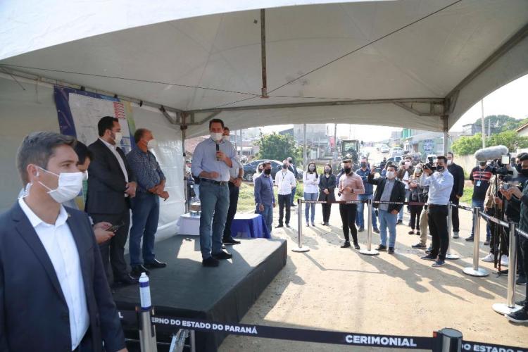 Governador autoriza início de obras em 13 Ruas de Fazenda Rio Grande na RMC