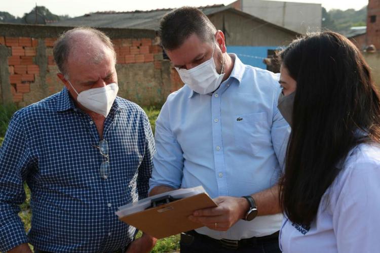 Governador autoriza início de obras em 13 Ruas de Fazenda Rio Grande na RMC