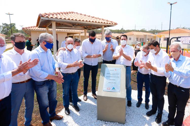 Governador entrega o primeiro Condomínio Exclusivo para Idosos