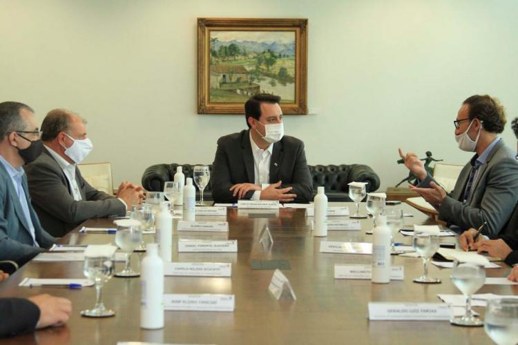 Paraná vai ter autossuficiência energética em 246 prédios públicos