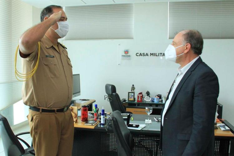 Secretário Ortega recebe a Medalha de Mérito da Casa Militar