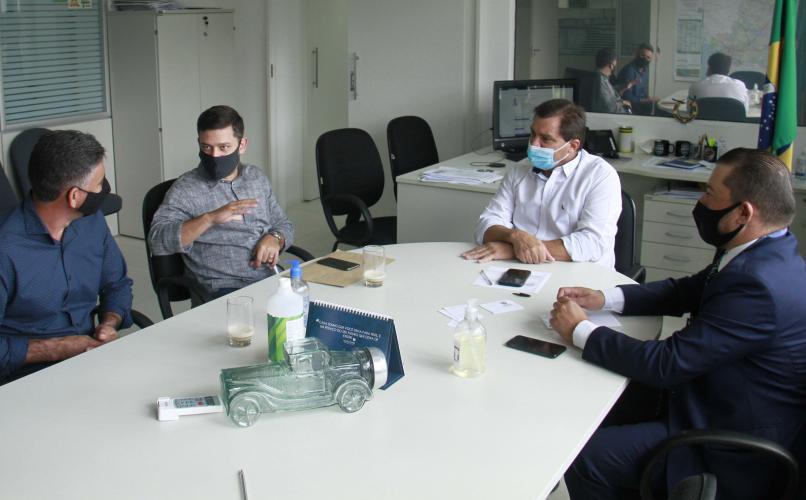 Tasso tem agenda repleta de trabalho nesta quarta-feira, 10